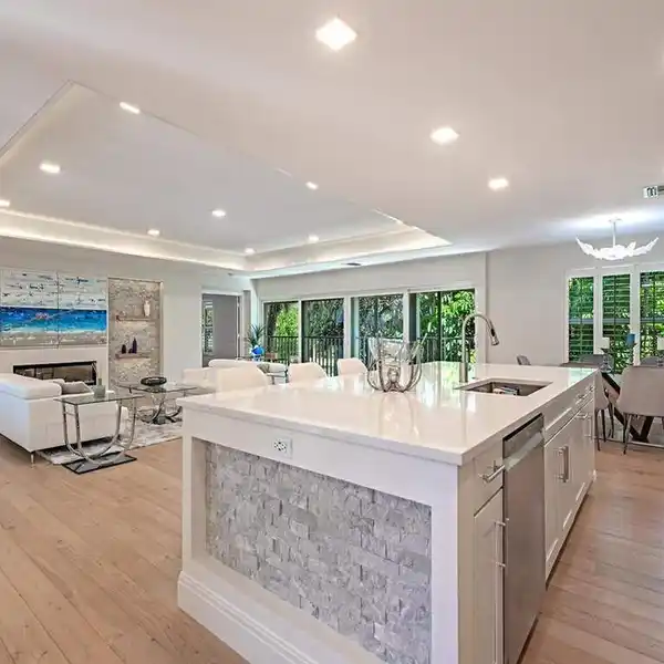 BEAUTIFULLY REIMAGINED TOP-FLOOR HOME