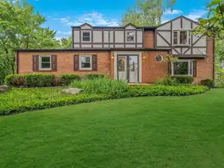 Reimagined Luxury Residence on 1.7 Scenic Acres
