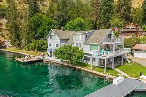 Lakefront Living Like No Other