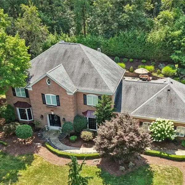 ALLURING ESTATE WITH RESORT-STYLE OUTDOOR LIVING