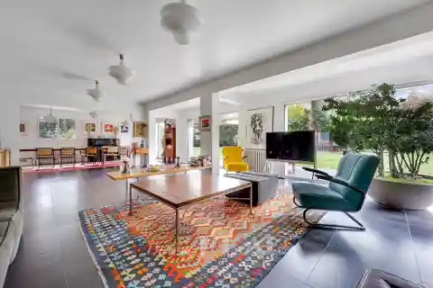 Elegant Family Estate with Garden and Terrace