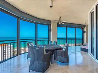 Exceptional Residence in an Exclusive Enclave