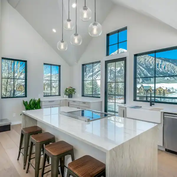 MOUNTAIN MODERN MASTERPIECE