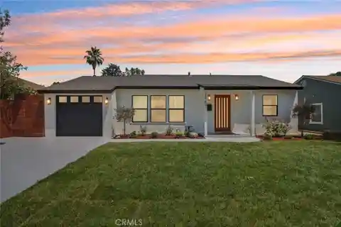 Move-In Ready Home in Prime Tarzana