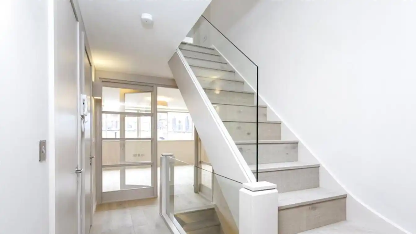 Fantastically Located Four Bedroom Duplex Apartment