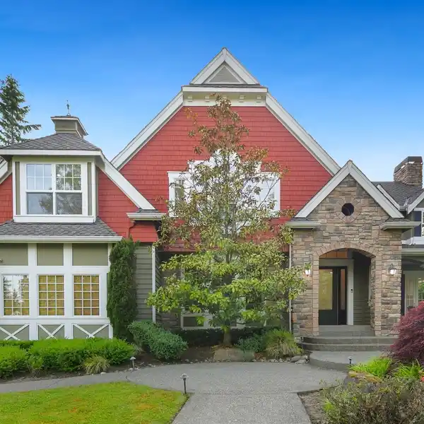 THOUGHTFULLY DESIGNED AND IMPECCABLY MAINTAINED HOME
