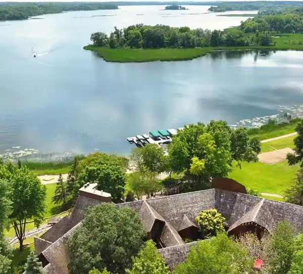 BRENTWOOD - EXTRAORDINARY 30-ACRE ESTATE ON CHIPPEWA LAKE