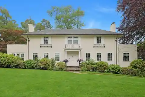 Stunning 1924 Colonial in an Amazing Location