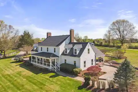Rustic Charm Meets Modern Farm Living