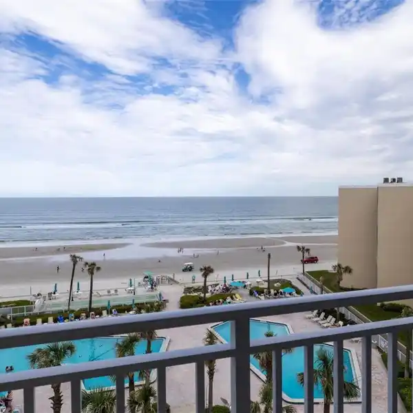 SPECTACULAR OCEANFRONT CONDO