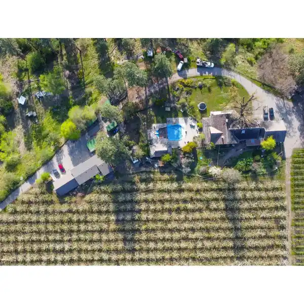 EXCEPTIONAL 27-ACRE ESTATE