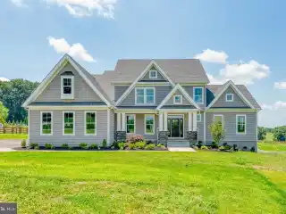 Move-In Ready Craftsman on Acreage