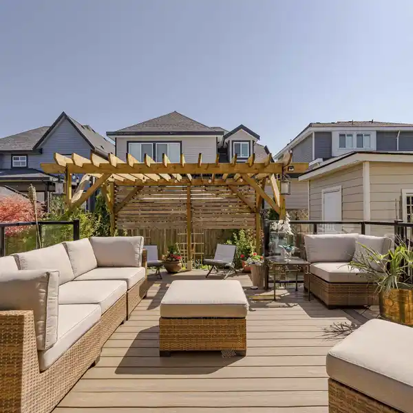 BEAUTIFULLY KEPT HIGH-END HOME