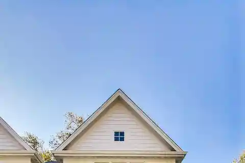 Boutique Townhome with Private Fenced Yard