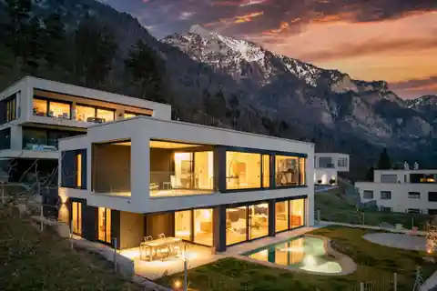 Modern Detached House with Biodesign Pool and Lake Views