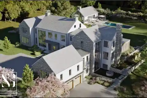 Exceptional New Estate in Prime Location