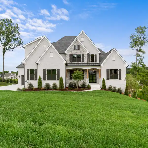 NEW CONSTRUCTION IN THE PRESTIGIOUS RAINTREE RESERVE