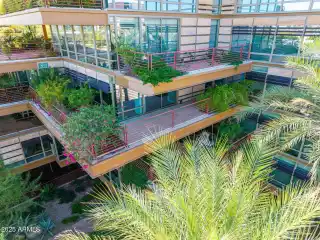 Walkable Scottsdale Living with Elevated Comfort