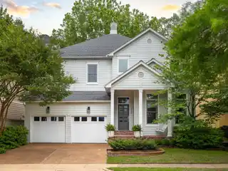 Impeccable Harbor Town Home with Park Views