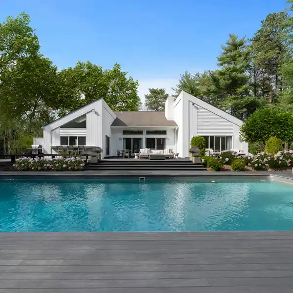 CONTEMPORARY SIX BEDROOM POOL HOME FOR RENT