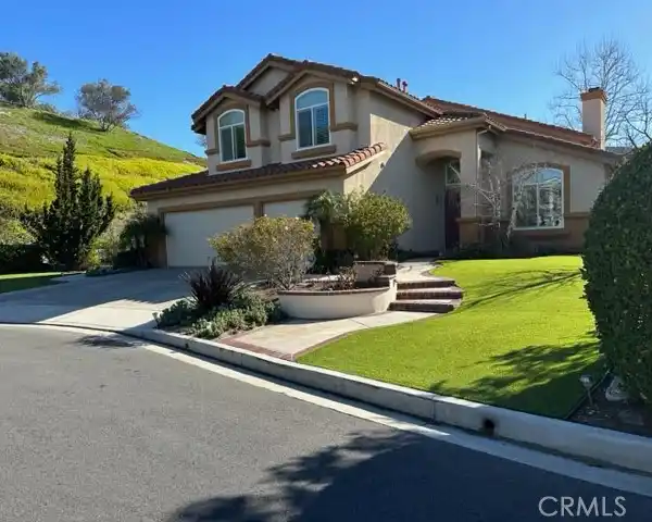 LOVELY HOME WITH A STUNNING LOCATION