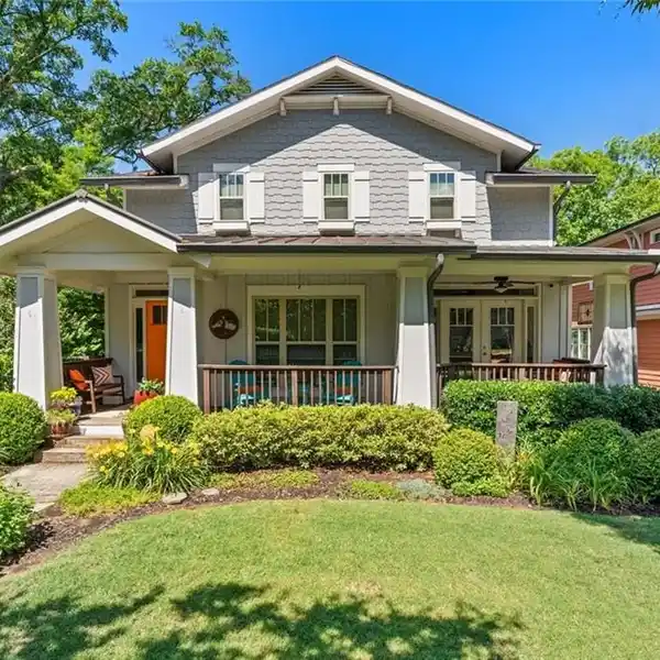TRADITIONAL STYLE WITH MODERN VERSATILITY