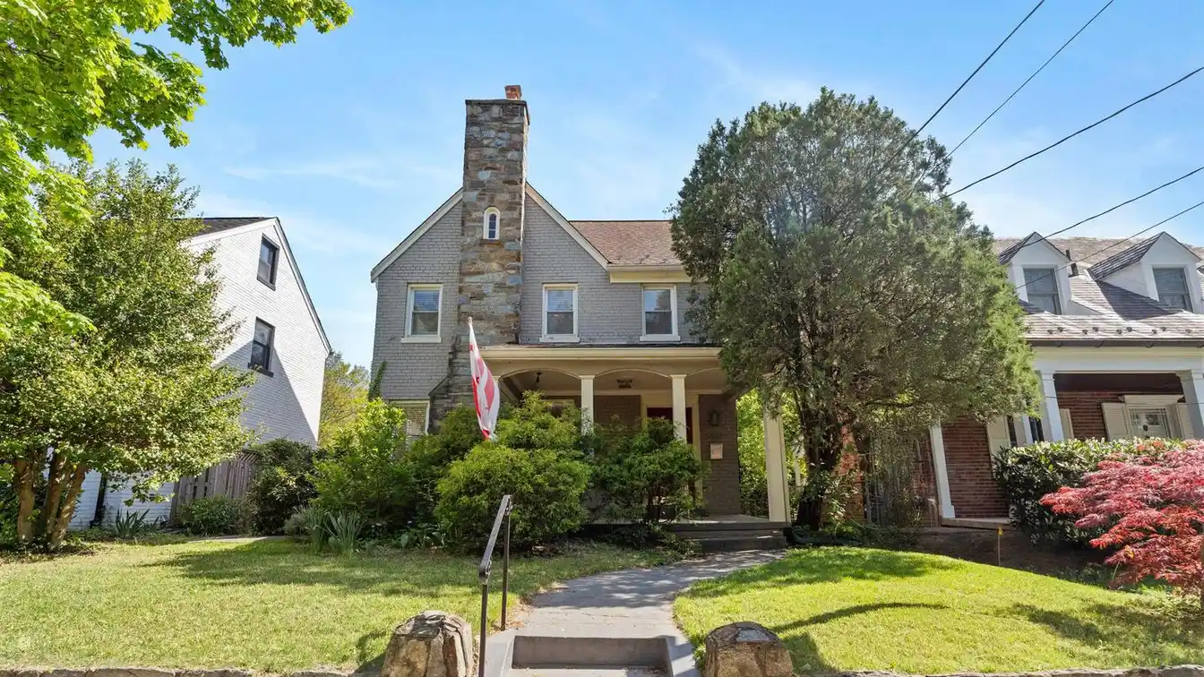 Beautifully Renovated Traditional Residence