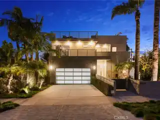 Beautiful Home with Roof Deck