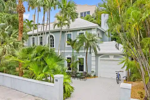 Classic Palm Beach Charm Steps from Beach and Lake
