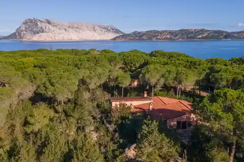 Secluded Country Home in Capo Coda Cavallo