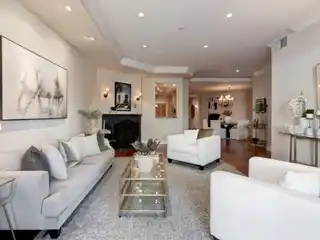 Exquisite Luxury Condo at the Oakhurst