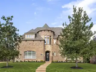 Custom Stunner in Hills of Kingwood