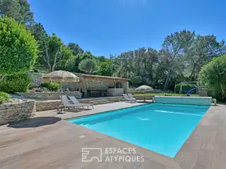 Fully Renovated Home Blending Elegance and Comfort