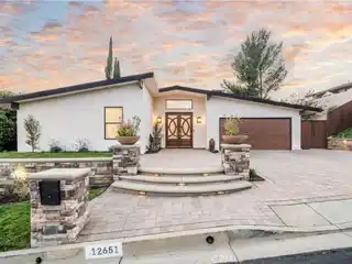 Beautifully Updated View Retreat