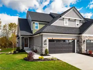 Immaculate Brand-New End-Unit Townhome