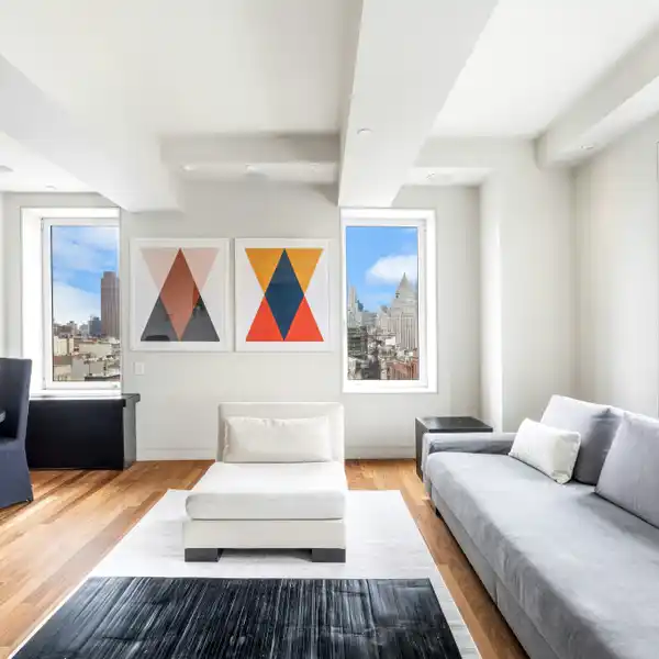 SPACIOUS TWO BEDROOM RESIDENCE IN A DYNAMIC DOWNTOWN NEIGHBORHOOD