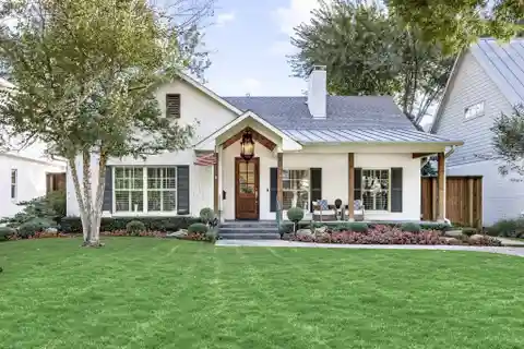Luxury Single Family Residence Near Highland Park Village