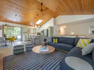 Beautiful Home in Desirable Prosser Lakeview Estates