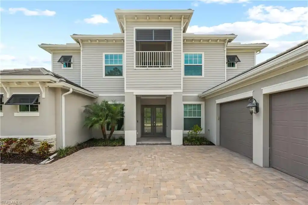 Luxury and Functionality in Sereno Grove
