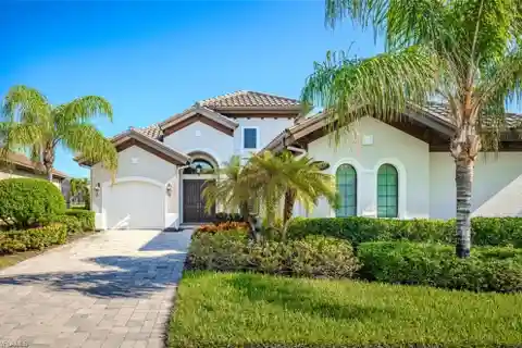 Exquisite Home on an Expansive Lot