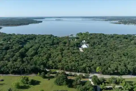 Eagle Mountain Lakefront Retreat