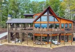 Elegant and Charming Mountain Retreat