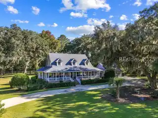 Low Country Charm on Expansive Estate Grounds