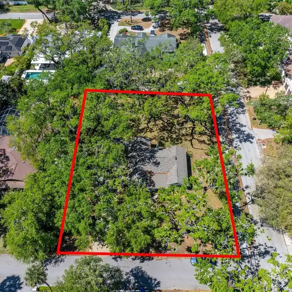 EXCEPTIONAL OVERSIZED CORNER LOT
