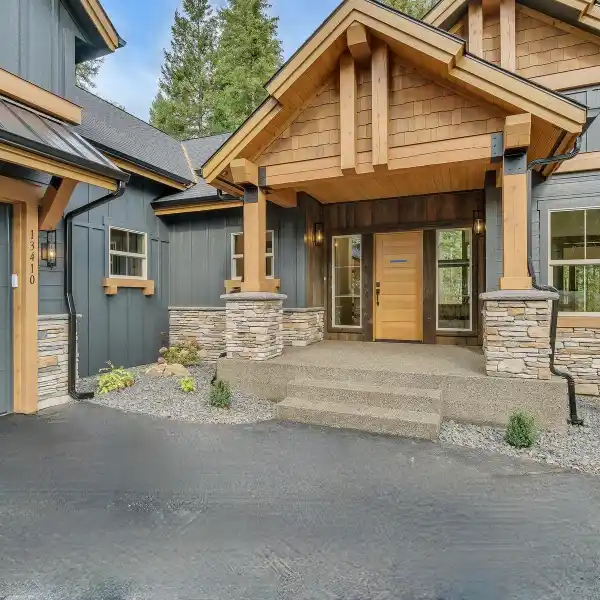 THE RED ALDER - MOUNTAIN MODERN GEM