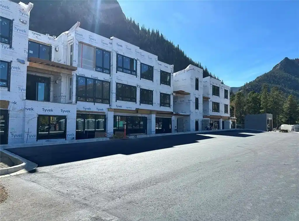 Coveted Corner Residence at the Base of Mount Royal