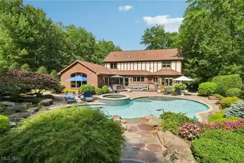 Updated Colonial on a Private Cul-De-Sac