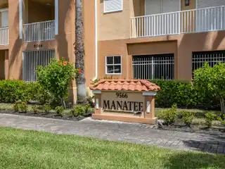 Fabulous Waterfront Cottage