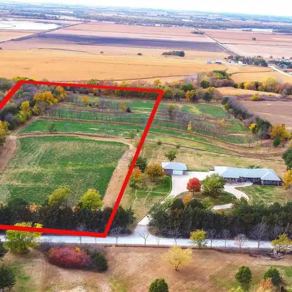 TEN ACRES WITH BREATHTAKING VIEWS