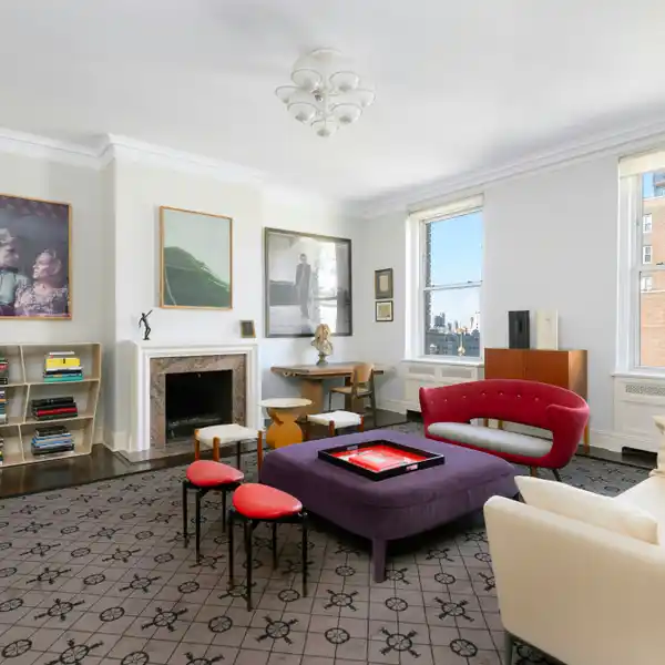SOPHISTICATED UPPER EAST SIDE PREWAR CORNER GEM